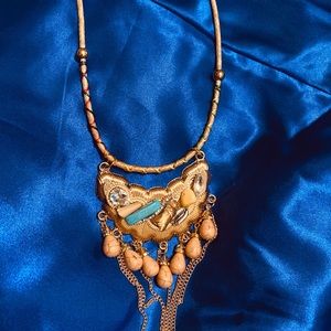 2 sets of fashion necklace